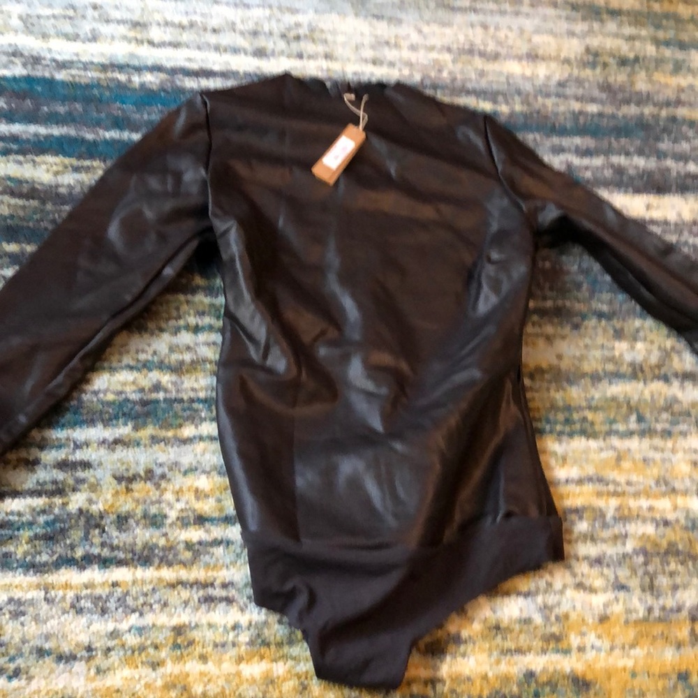 NWOT SKIMS Faux Leather Long Sleeve Bodysuit Onyx XS